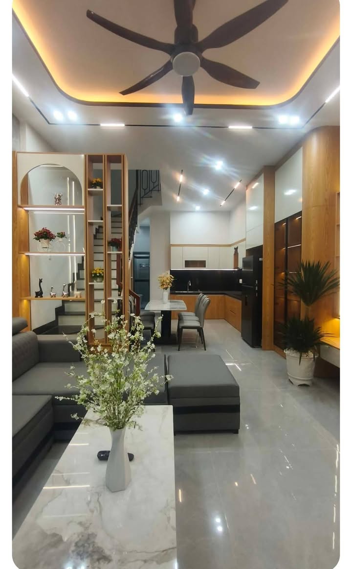 Nhà đẹp Liên Chiểu Đà Nẵng 73m² giá 6.15 tỷ - Full nội thất cao cấp!