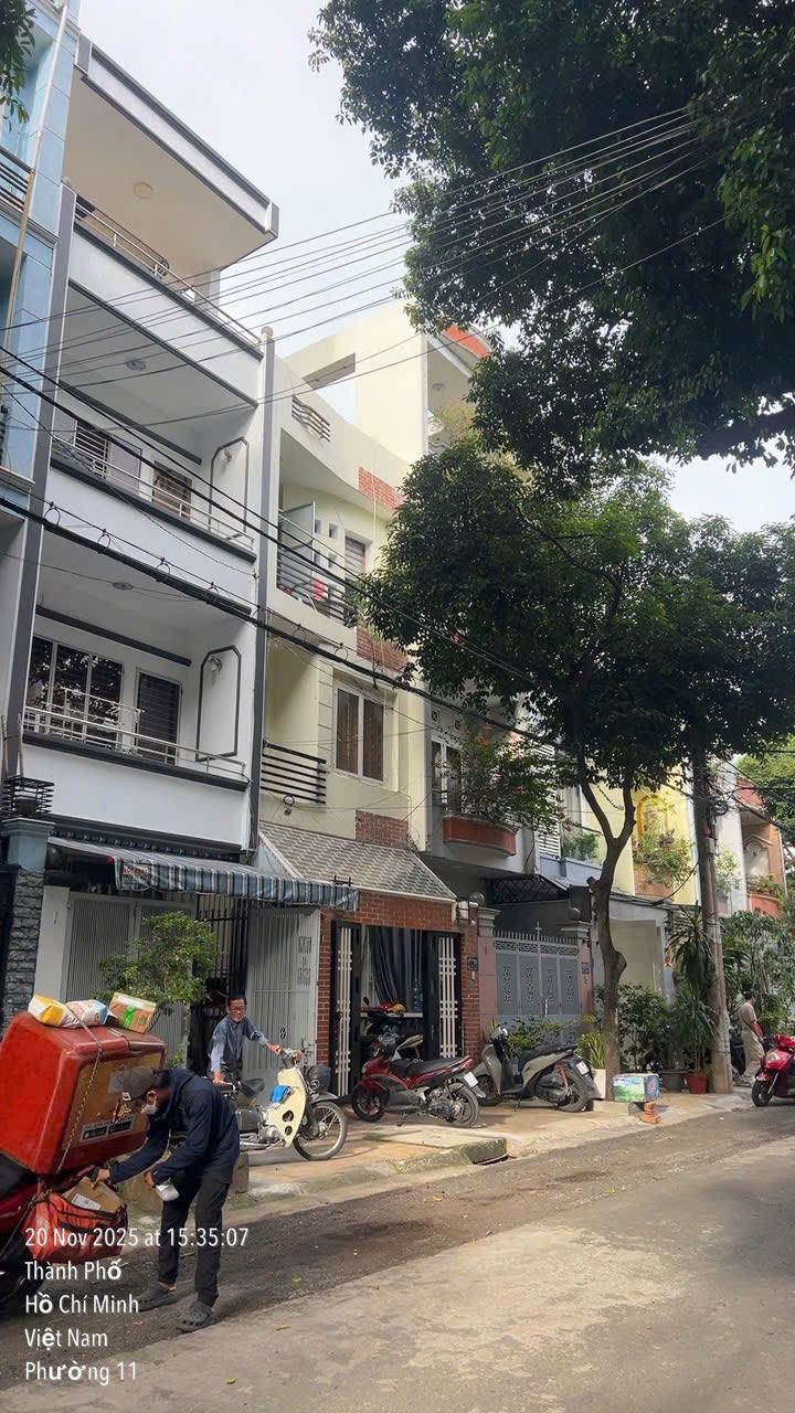 Bán nhà mặt tiền Nguyên Hồng, Bình Thạnh 64m² giá 12.8 tỷ - Kinh doanh sầm uất!