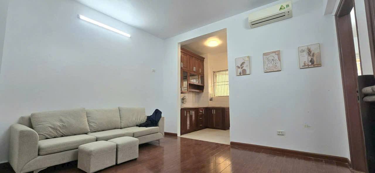 Chung cư CT1 Vĩnh Hoàng 60m² giá 11 triệu - Ban công hướng Nam thoáng mát!