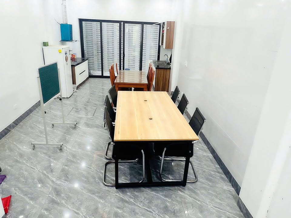 Cho thuê văn phòng 90m² tại Hà Đông - Giao thông thuận tiện, giá 6 triệu/tháng