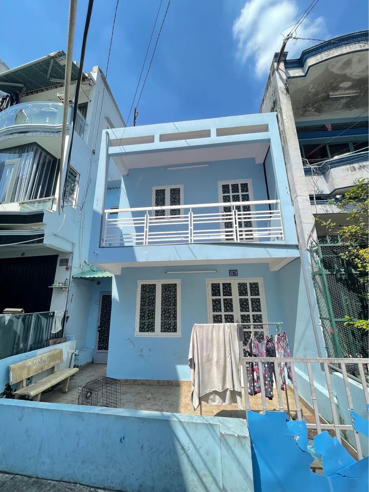 Nhà Hẻm Hưng Phú, Quận 8, Diện Tích 68.6m² - Sân Rộng 7m, Chính Chủ Bán Gấp!