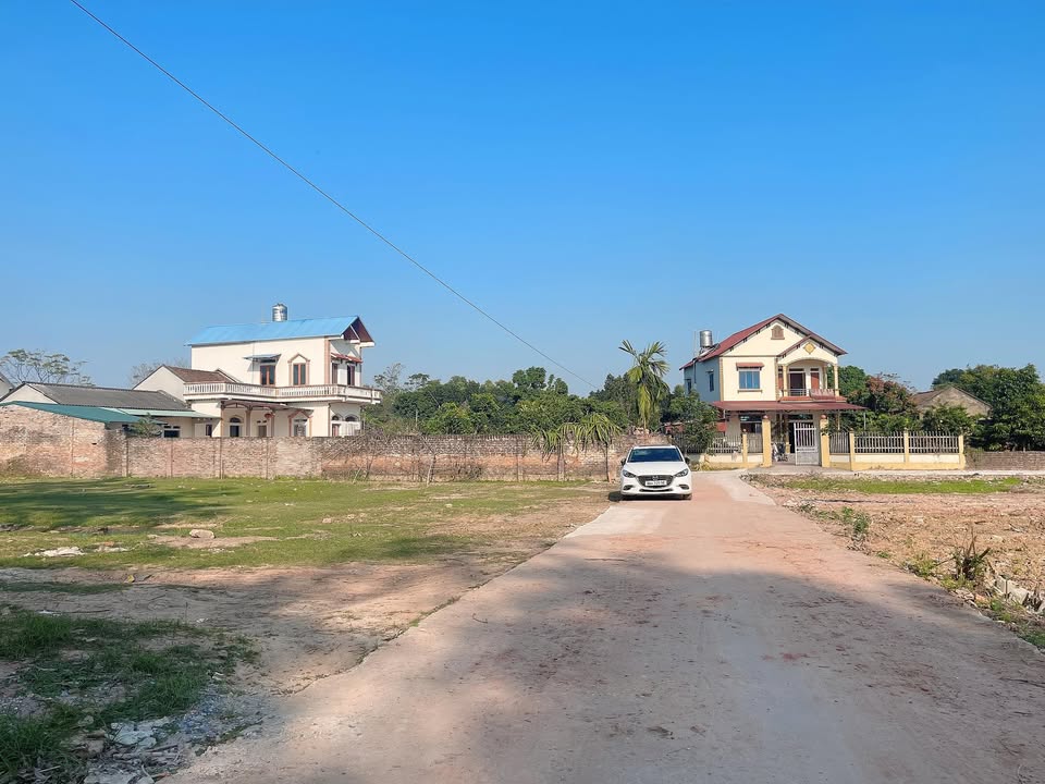 Đất nền Ngọc Châu Tân Yên 188m² giá chỉ 700 triệu - Tiềm năng tăng trưởng cao!