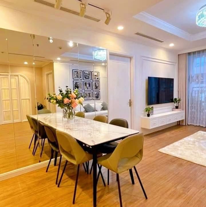 Căn hộ Tập thể Hoàng Ngọc Phách, Đống Đa 95m² giá 6 tỷ - Sổ đỏ chính chủ, vị trí siêu vip!