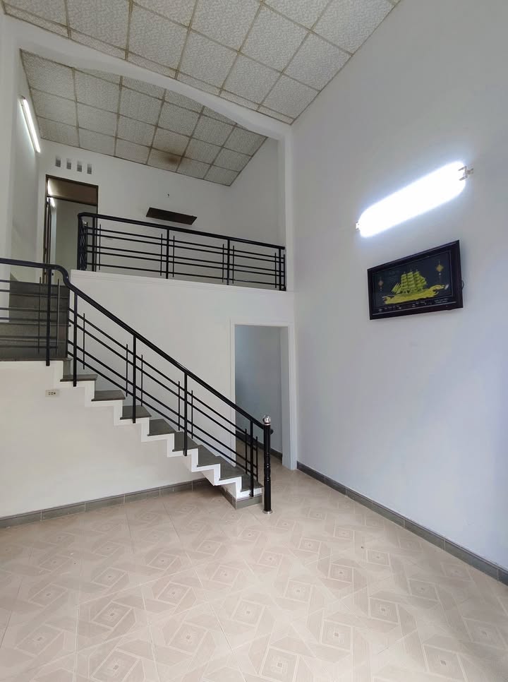 Nhà Mặt Tiền 1,5 Tầng Ghềnh Ráng Quy Nhơn 40m² giá 3 tỷ - Đầu tư sinh lời ngay!