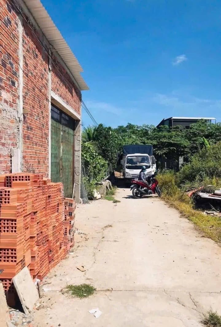 Đất Phú Tân Bến Tre 101m² giá 550 triệu - Cơ hội đầu tư hấp dẫn!