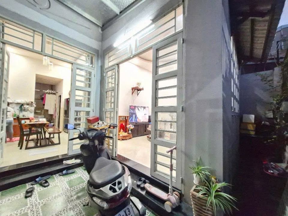 Nhà nguyên căn cho thuê tại Thủ Đức 82m² giá 9 triệu - Không gian rộng rãi, thoáng mát!