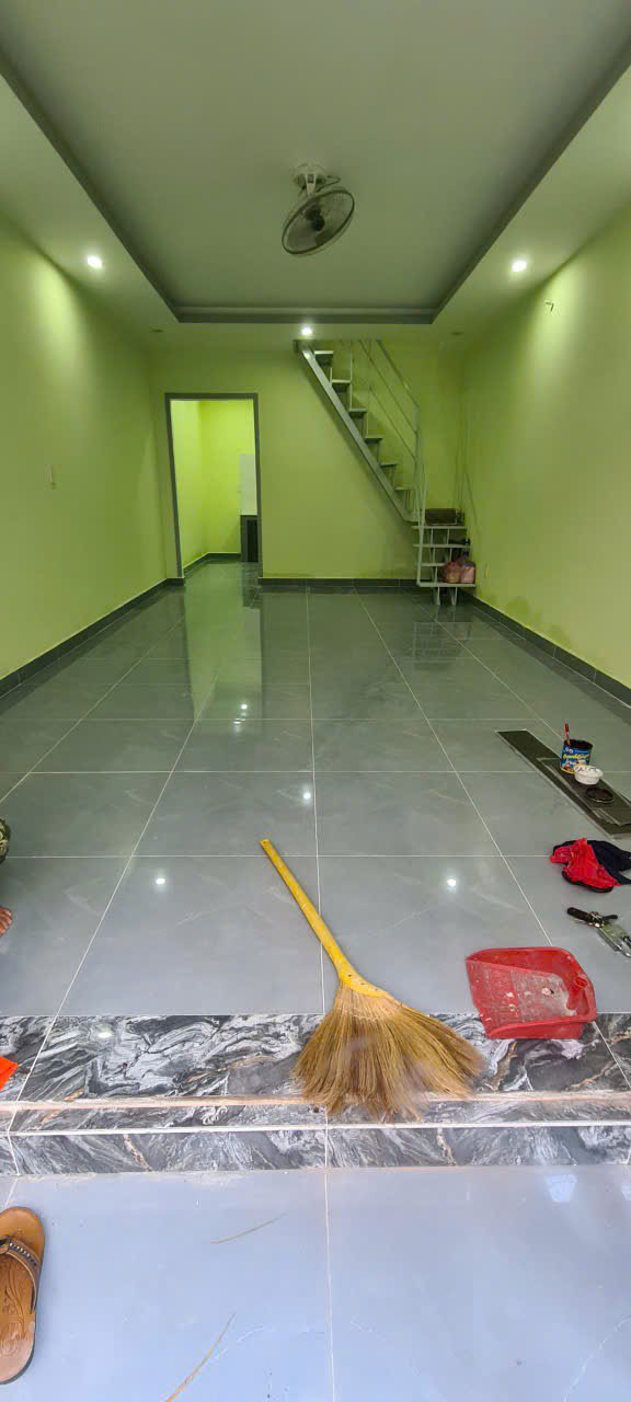 Nhà cho thuê đường Ni Sư Huỳnh Liên, quận Tân Bình 40m² - Hẻm xe hơi, giá 10 triệu/tháng!