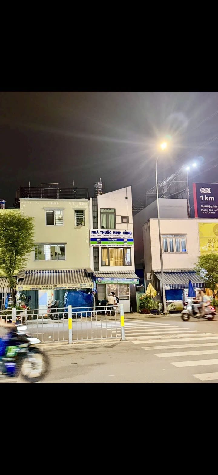 FrontHouse đường Nguyễn Xí, Bình Thạnh 17m² giá 5.45 tỷ - Kinh doanh sầm uất ngay góc ngã tư!
