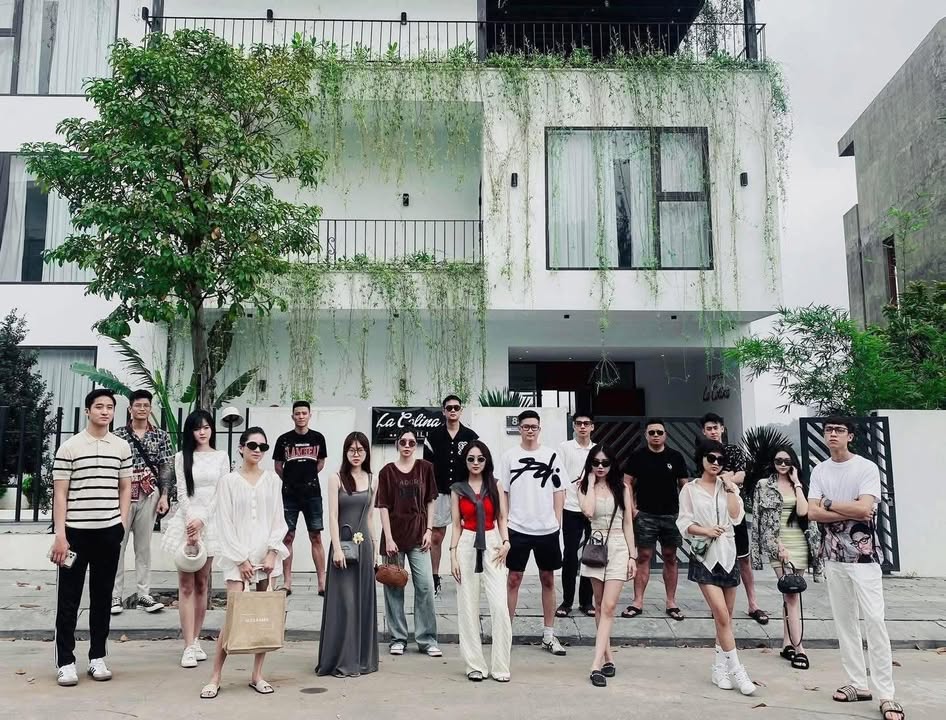 Cho thuê Villa Green Monaco Hạ Long 11 phòng ngủ - Tiện nghi sang trọng, view đẹp!