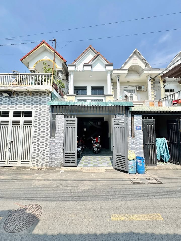 Bán nhà mặt tiền kinh doanh Dĩ An 72.9m² giá 4.48 tỷ - Đầu tư sinh lời cao!