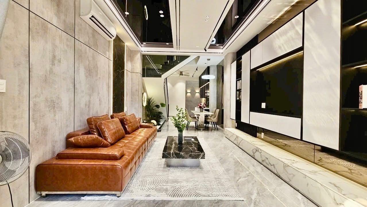 Nhà 3 Lầu Mới Hoàn Thiện Đường Phạm Hữu Lầu, Quận 7 - Full Nội Thất Cao Cấp, Giá 7.25 Tỷ!