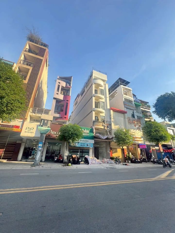 Mặt tiền Ngô Quyền, Quận 5, Diện tích 86.4m², Giá 26 tỷ - Cơ hội đầu tư tuyệt vời!