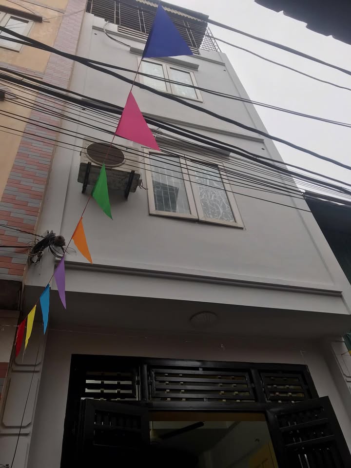 Nhà nguyên căn 4 phòng ngủ tại Đức Thượng, Hoài Đức chỉ 5 triệu - Sẵn sàng cho thuê ngay!