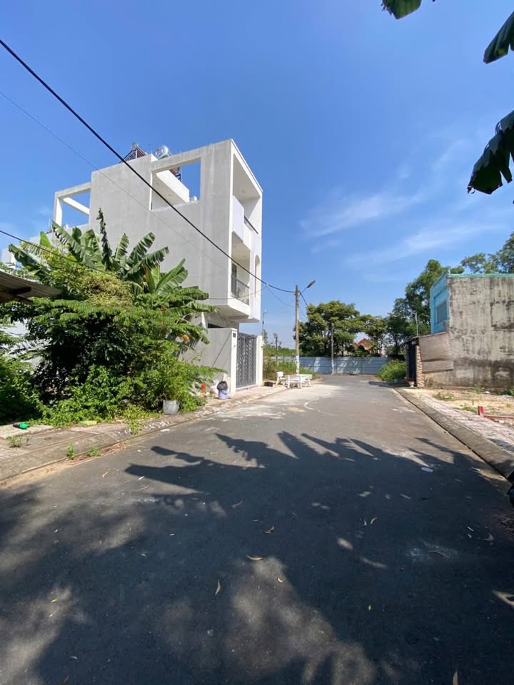 Đất nền Long Phước, Q9 64m² giá 2.8 tỷ - Cơ hội đầu tư hấp dẫn!