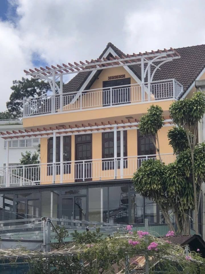 Nhà Mặt Tiền Phạm Hồng Thái, Đà Lạt 144m² giá 19.98 tỷ - Kinh doanh tuyệt vời!