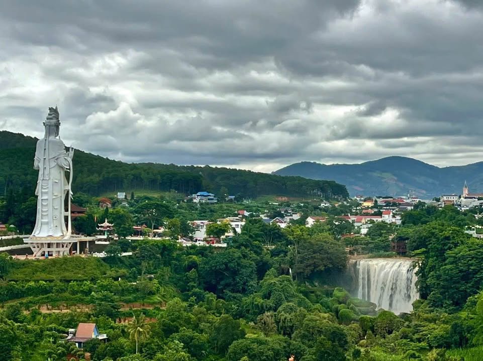 Đất nền Nam Ban Lâm Hà 615m² giá chỉ 999 triệu - View Thác Voi tuyệt đẹp!