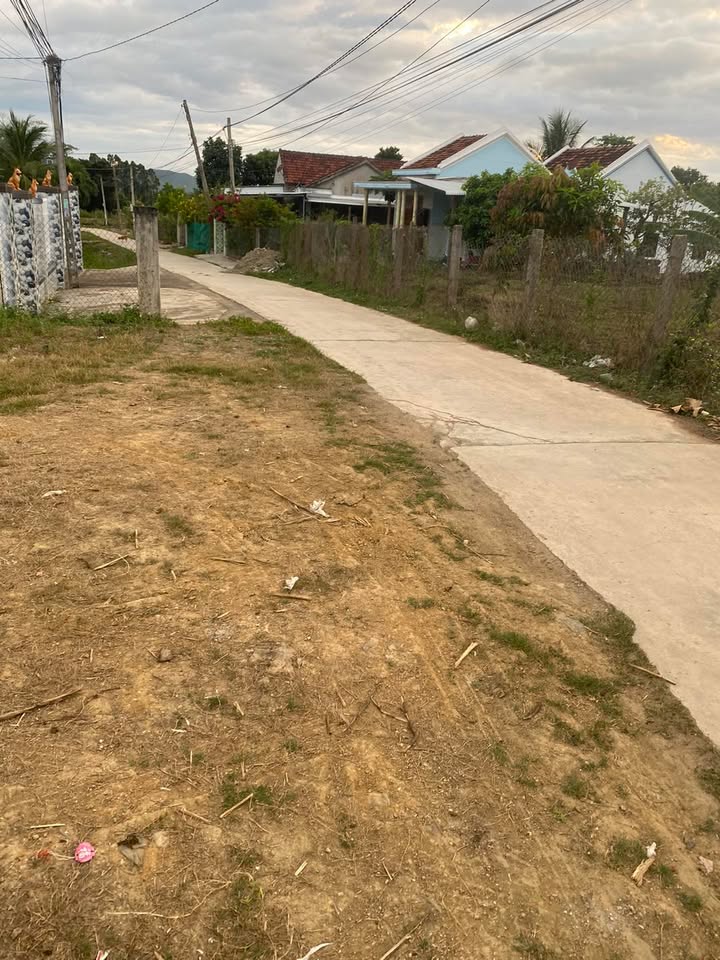 Đất thổ cư thôn 3, xã Ninh Sơn, TX Ninh Hòa 180m² giá 590 triệu - Cần bán gấp!