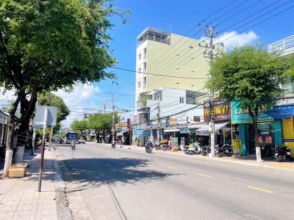 Lô đất mặt tiền đường Phước Long Nha Trang 165,7m² giá 16 tỷ - Đầu tư sinh lời ngay!
