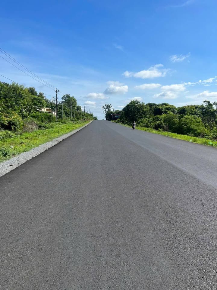 Đất thổ cư mặt tiền Tỉnh Lộ 1, Ea Nuôl, 180m² giá 1.42 tỷ - Phù hợp kinh doanh!