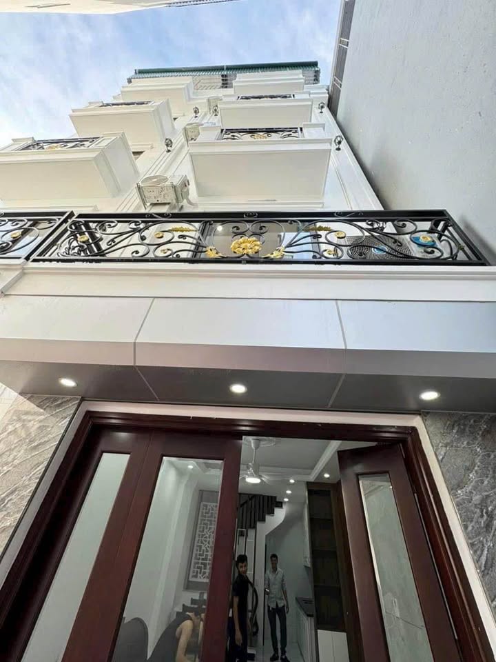 Nhà 5 tầng Dương Nội 30m² giá 6.2 tỷ - Ô tô vào tận nhà!