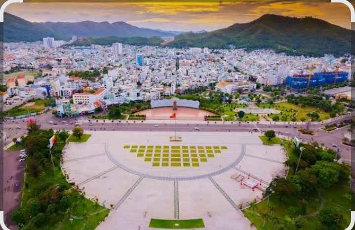 Nhà mặt tiền Nguyễn Tất Thành, Lê Hồng Phong, 50m² giá 8.6 tỷ - Cơ hội đầu tư tuyệt vời!