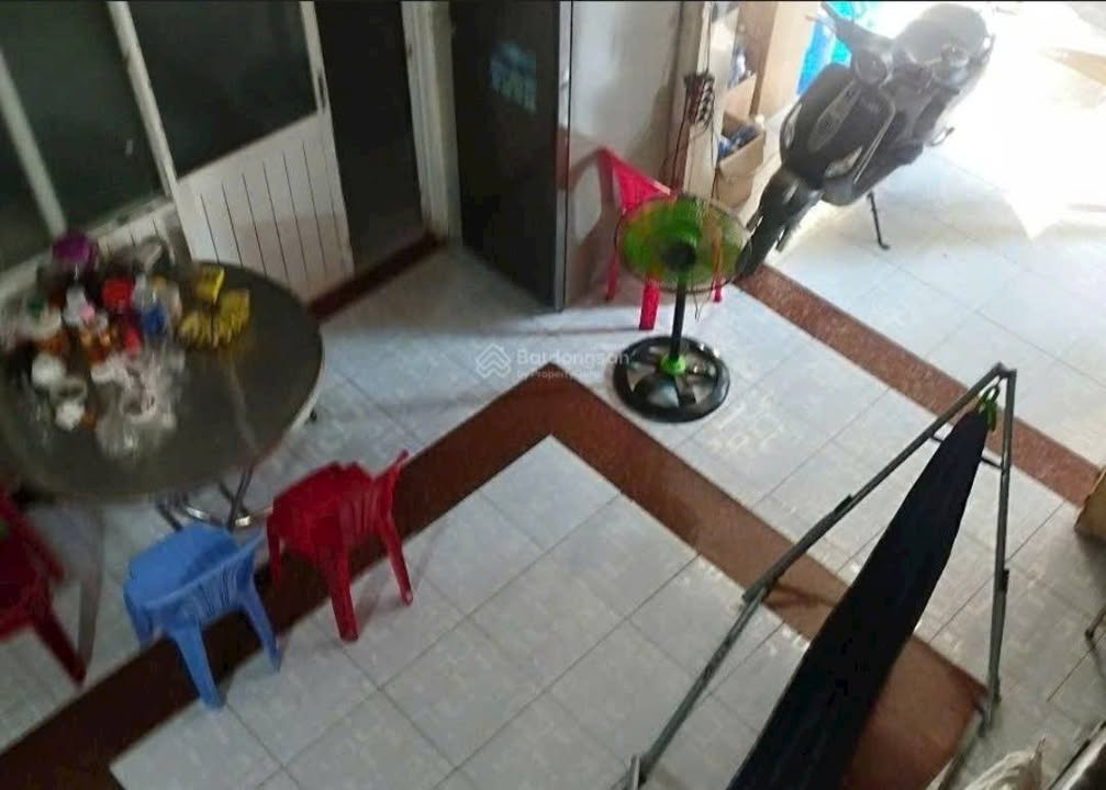 Nhà bán gấp tại Lái Thiêu, Bình Dương, 120m² - Sổ đỏ chính chủ