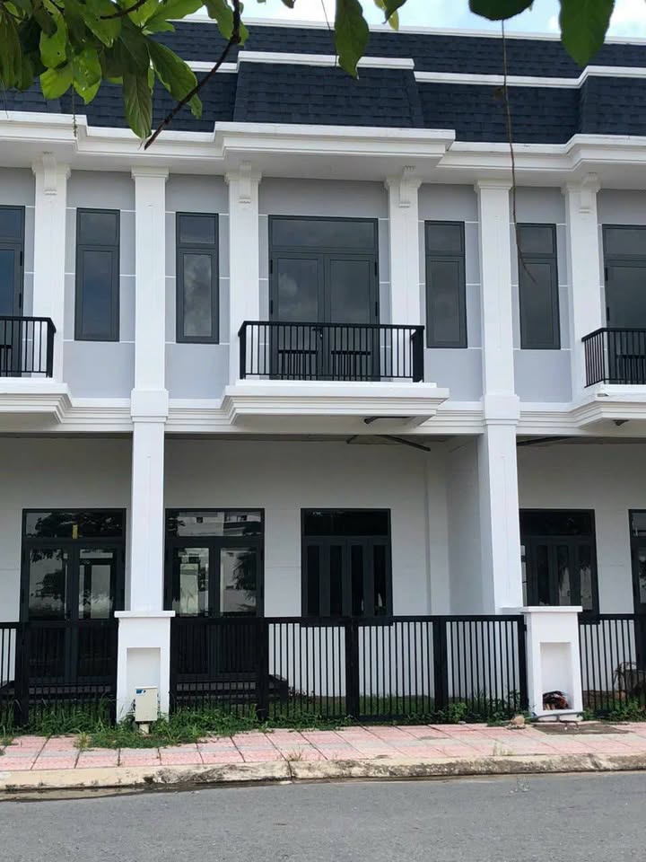 Nhà phố mới Khu đô thị The Sol City 75m² giá 2.95 tỷ - Pháp lý rõ ràng, sẵn sàng ở ngay!