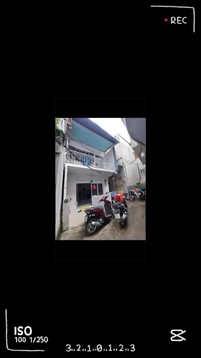 Nhà riêng Phường 4 Quận 8 24m² giá 2 tỷ - Vị trí đẹp, hẻm rộng rãi!