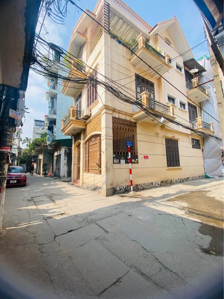 Nhà riêng Định Công Hoàng Mai 40m² giá 10 tỷ - Xây mới đẹp, ô tô đỗ cửa!