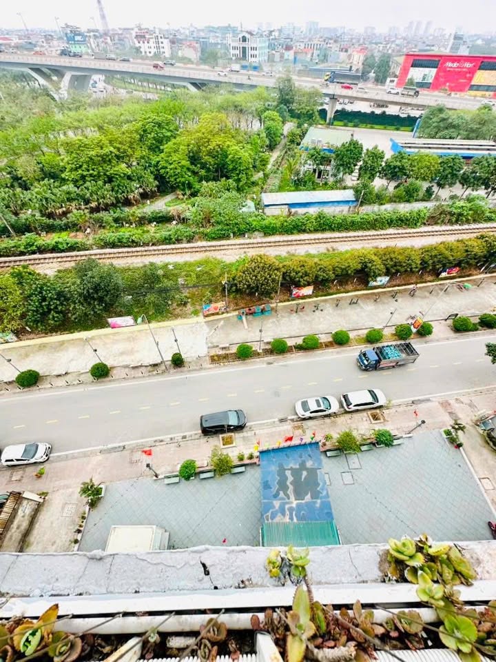 Chung cư Gia Thụy Long Biên 70m² giá 4 tỷ - View cầu Đuống tuyệt đẹp!