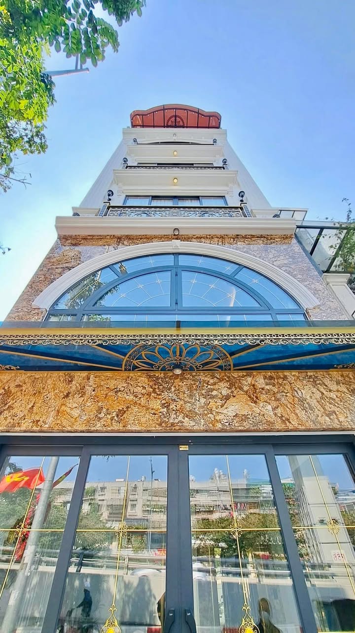 Nhà mặt phố Đại La, Hai Bà Trưng 40m² giá 30.9 tỷ - Kinh doanh đỉnh cao!