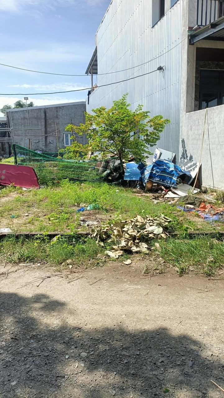 Đất nền bán tại Hà Đông, Đà Nẵng 100m² - Giá tốt 1.2 tỷ!