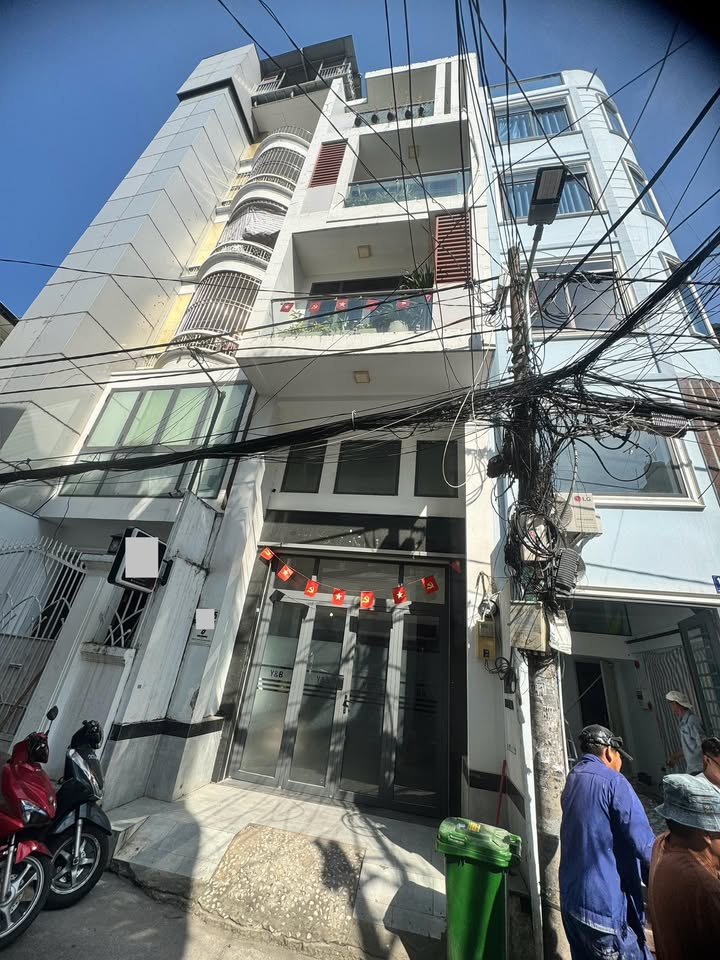 Nhà 6 tầng hẻm xe hơi Trần Quang Diệu quận 3, 62m² giá 17.5 tỷ - Đầu tư sinh lời cao!