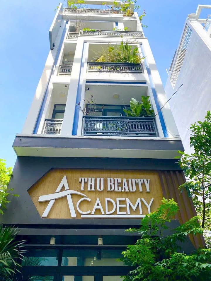 FrontHouse Lạc Long Quân Quận 11 50m² giá 13 tỷ - Thang máy hiện đại, 6 tầng sang trọng!