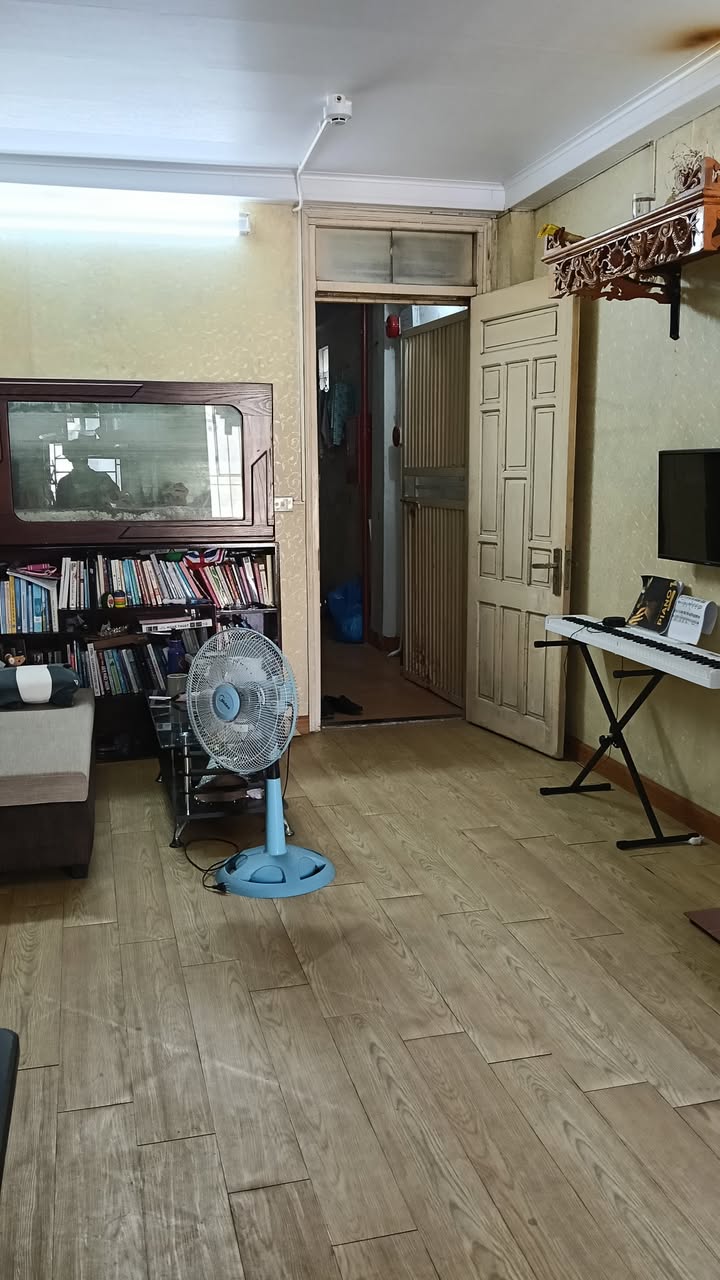 Căn hộ CCMN Chùa Láng 50m² giá tốt - Sổ đỏ chính chủ!