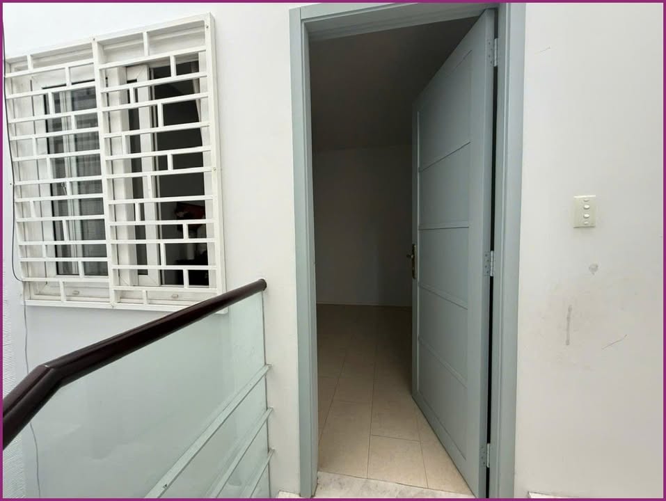 Nhà nguyên căn cho thuê đường Đặng Văn Ngữ, Phú Nhuận 48m² giá 27 triệu - Khu dân cư yên tĩnh, tiện ích đầy đủ!