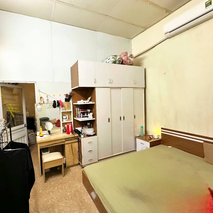 Nhà cấp 4 Tân Thịnh Hòa Bình 60m² giá 2 tỷ - Đường rộng ô tô tránh