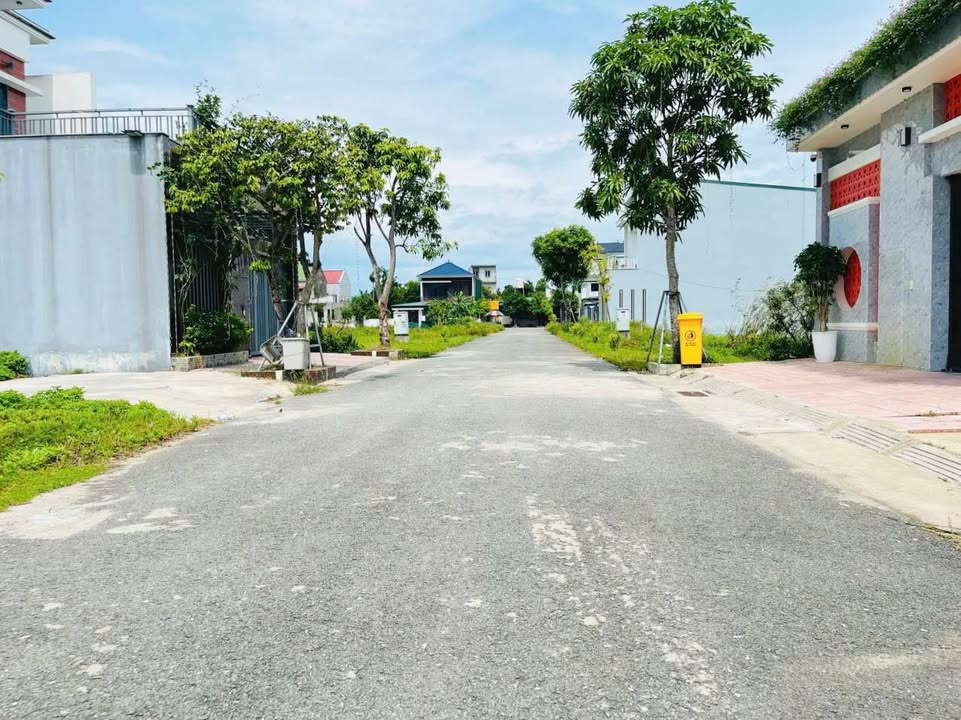 Bán lô đất quy hoạch TDP Hồng Hà, Thạch Trung 169.4m² giá 4 tỷ - Đường rộng thông thoáng!