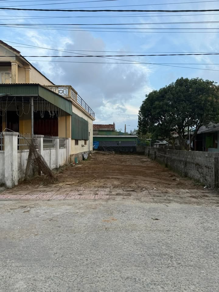 Đất đẹp Cẩm Nhượng 130m² giá thỏa thuận - Nhanh tay sở hữu!