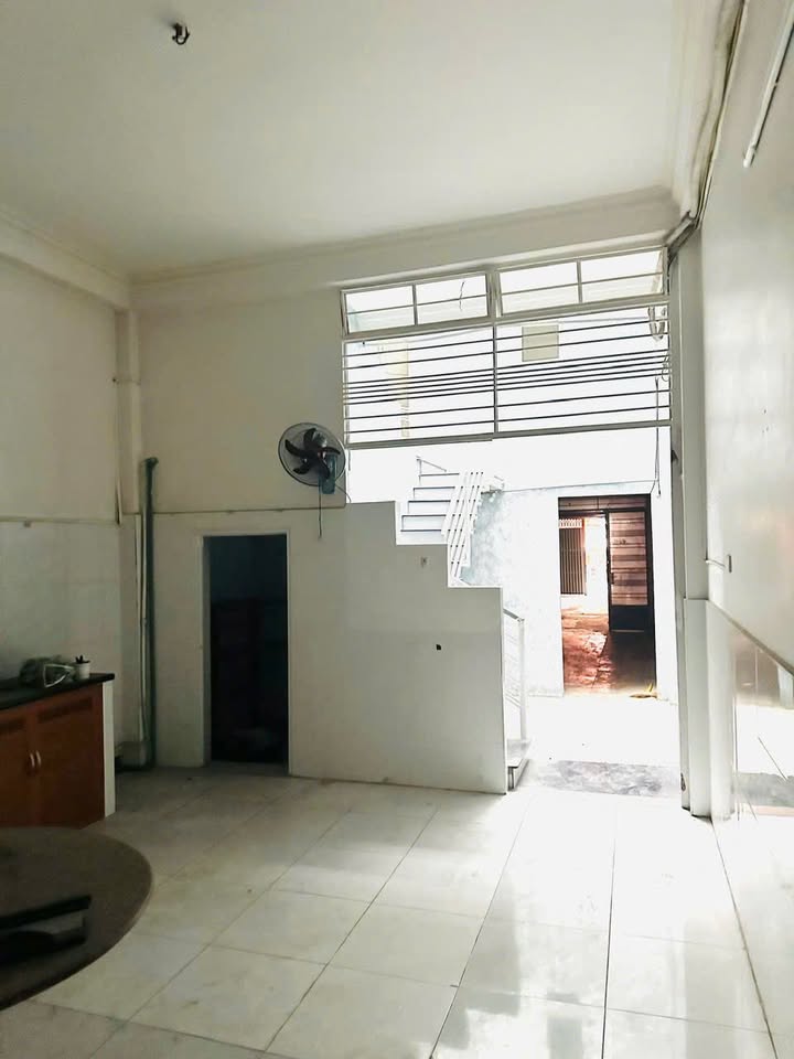 Mặt bằng kinh doanh cho thuê tại Lê Văn Thọ, Gò Vấp 150.5m² - Kinh doanh hiệu quả!