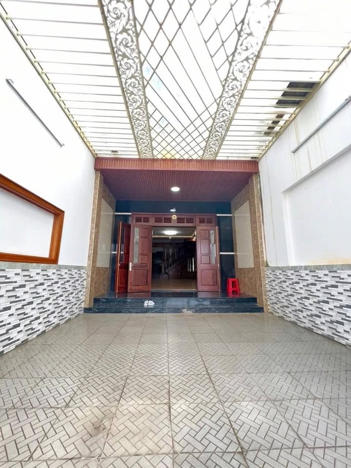 Nhà mặt tiền kinh doanh đường Trần Nhật Duật, 110m² giá 17 triệu - Vị trí đắc địa, cho thuê ngay!