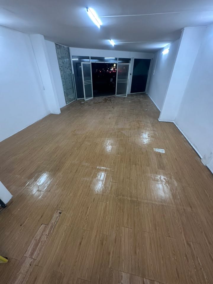 Nhà mặt tiền cho thuê đường Phạm Văn Đồng, Thủ Đức 75m² - Kinh doanh sầm uất ngay chợ Thủ Đức!