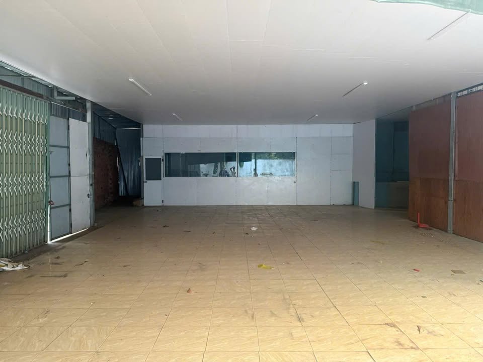 Cho thuê mặt bằng Hiệp Phú Q9 300m² giá 15 triệu - Phù hợp kinh doanh đa dạng!