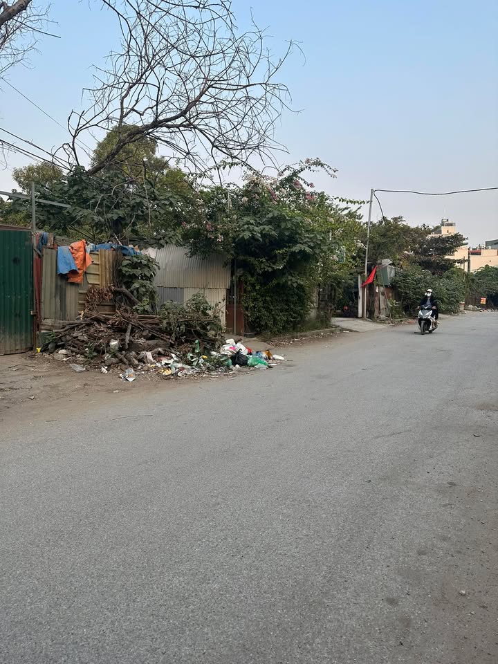 Đất nền Lĩnh Nam 35m² giá thỏa thuận - Vị trí đắc địa, tiềm năng sinh lời!