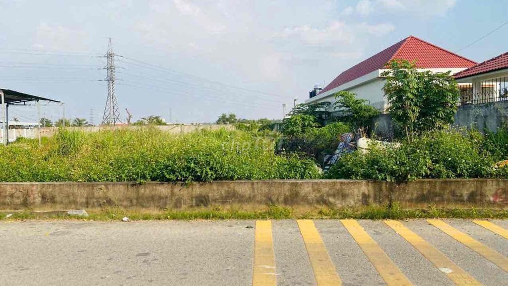 Đất thổ cư 103m² gần ngã tư Bình Trị, chợ Tân Bình - Giá chỉ 3.25 tỷ VND!