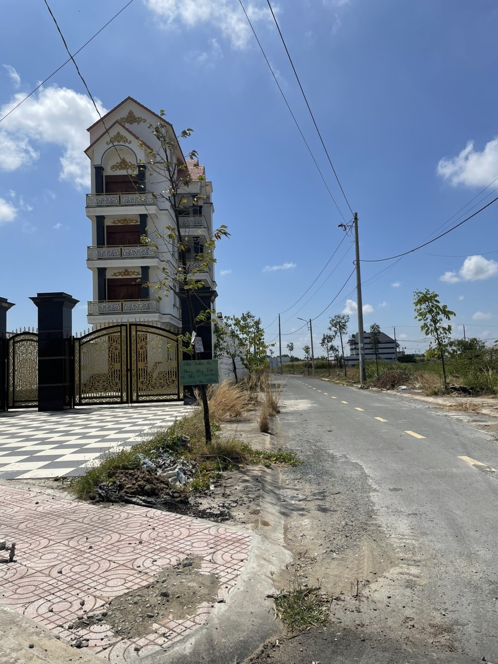 Đất thổ cư 248m² mặt tiền QL50 - Cơ hội đầu tư giá rẻ chỉ 4.22 tỷ!