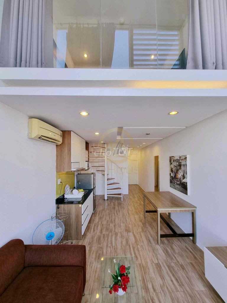 Penthouse 2PN 100m² Đường Lê Văn Sỹ - Full nội thất, View Bờ Kè