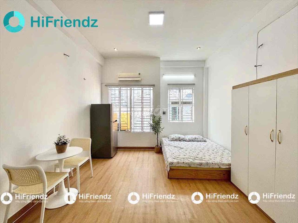 Studio cho thuê Nguyễn Công Hoan 30m² giá 6 triệu - Cửa sổ trời thoáng mát