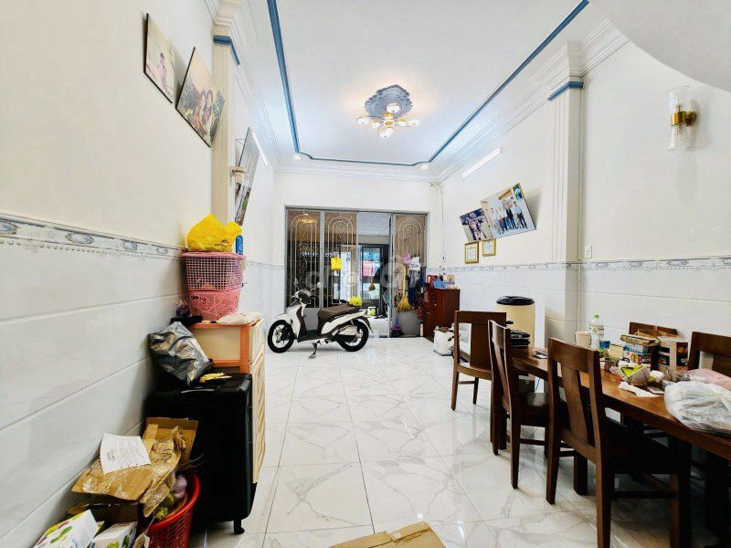 Nhà hẻm xe tải Lê Đại Hành 100m² giá 15.8 tỷ - Vị trí cực đẹp, sổ hồng riêng!