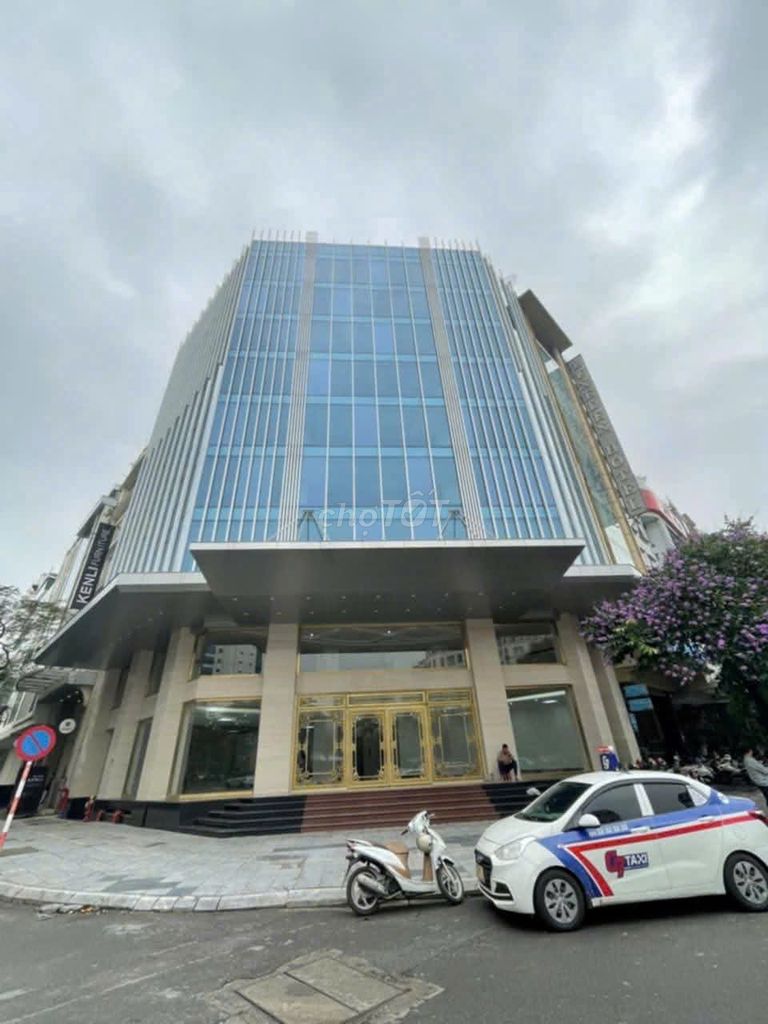 Nhà Cho Thuê Góc 3 Mặt Tiền Đường Lê Đức Thọ Quận Gò Vấp 1400m² - Cơ Hội Vàng Kinh Doanh!